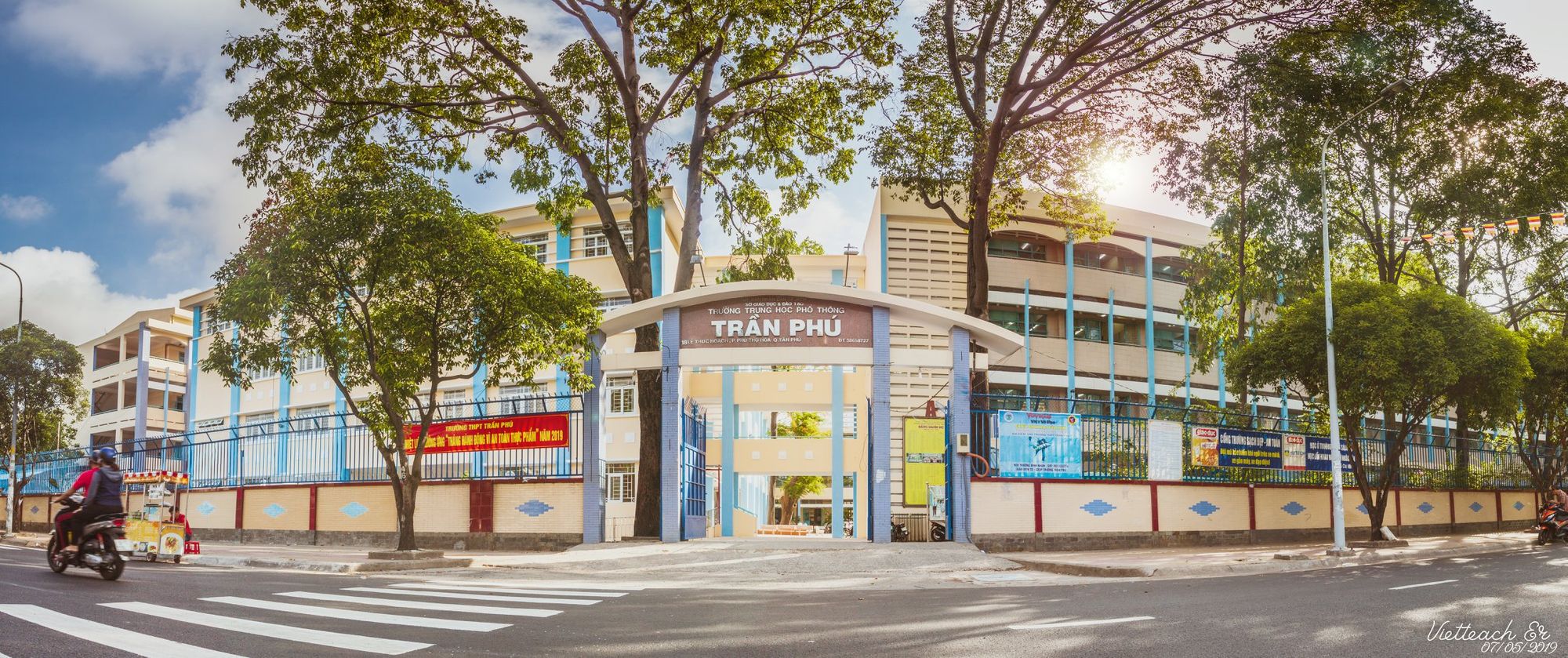 trường THPT Trần Ph&uacute; Hồ Ch&iacute; Minh