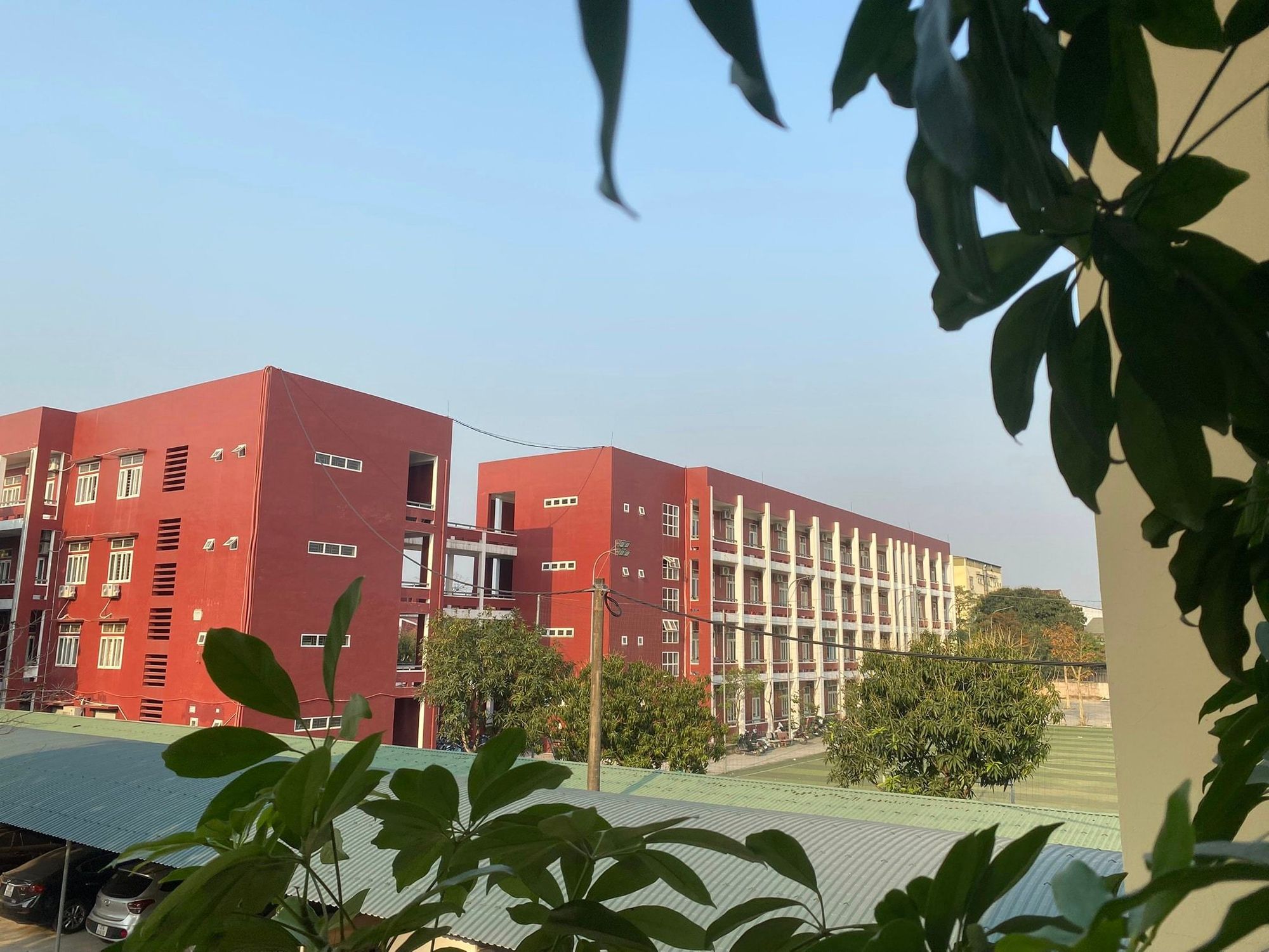 Những dãy phòng hoc của trường