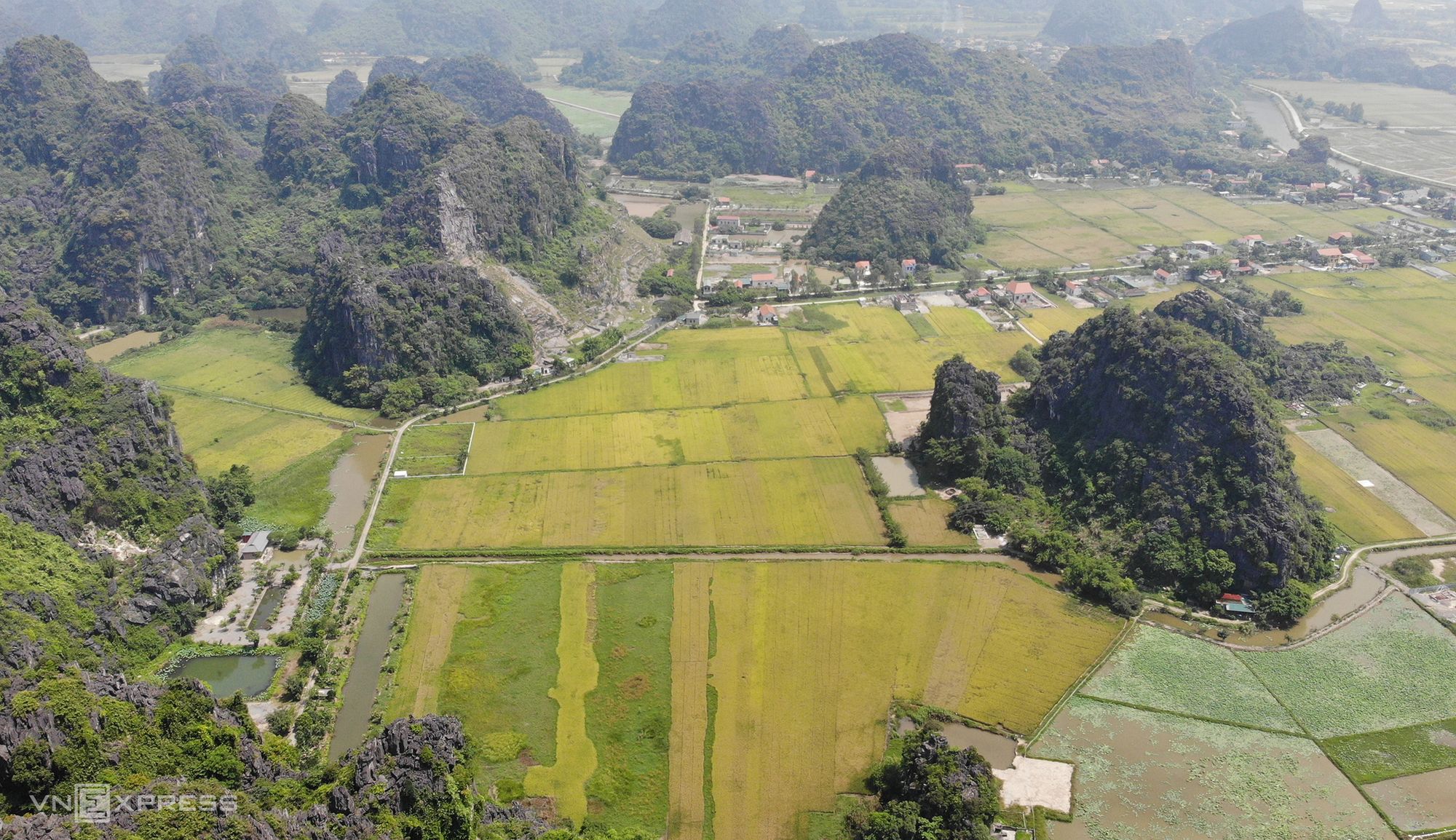 Quanh vùng Tam Cốc - Bích Động