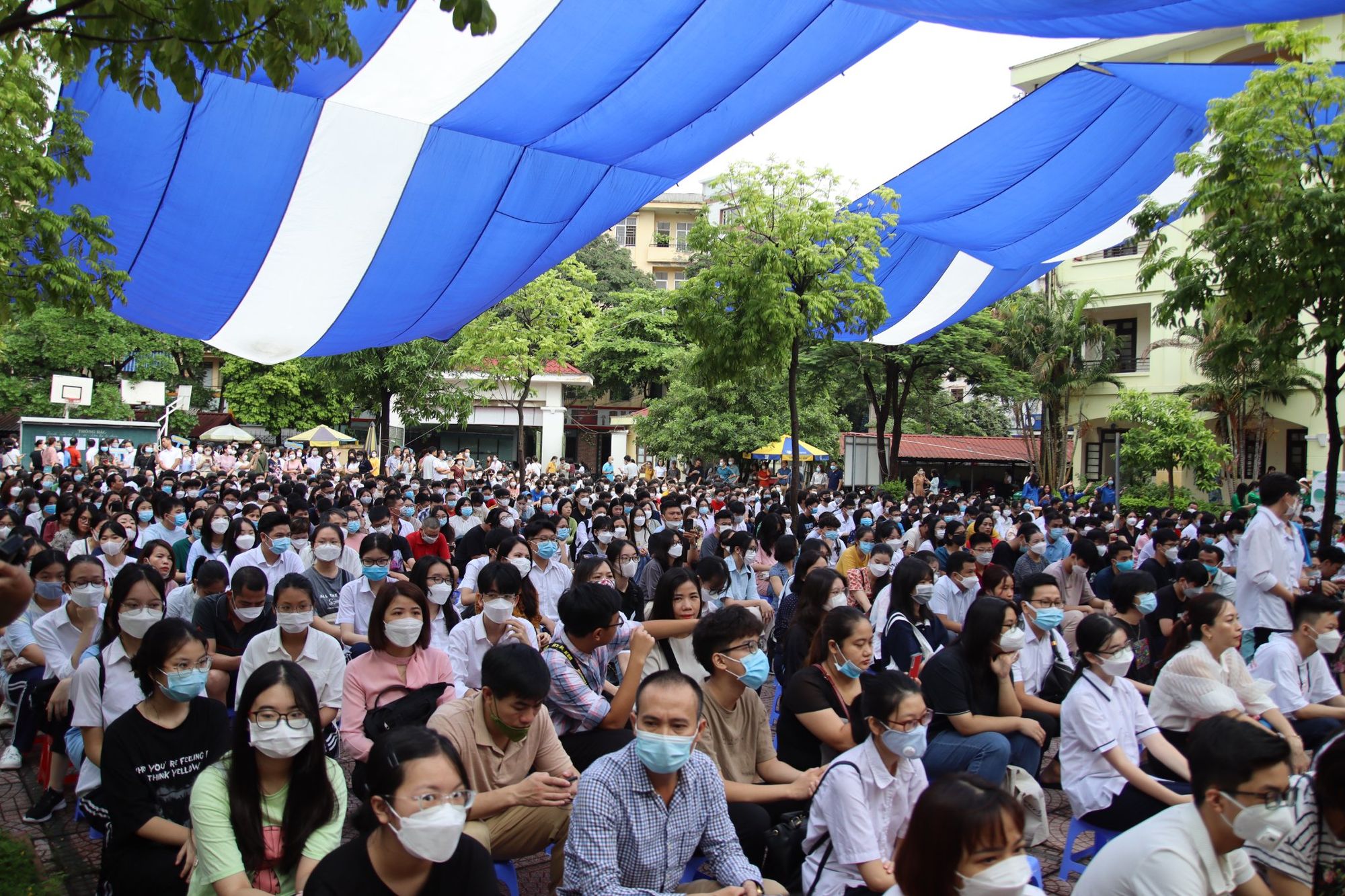học sinh và phụ huynh thpt cầu giấy