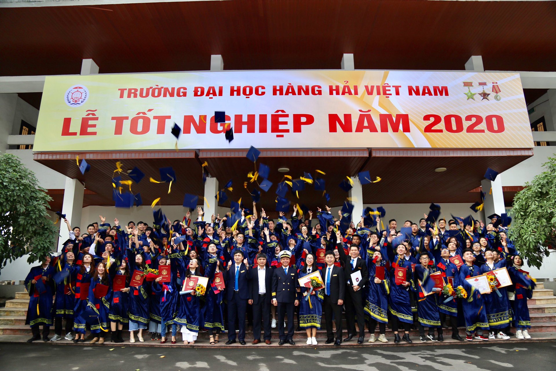 lễ tốt nghiệp của sinh viên
