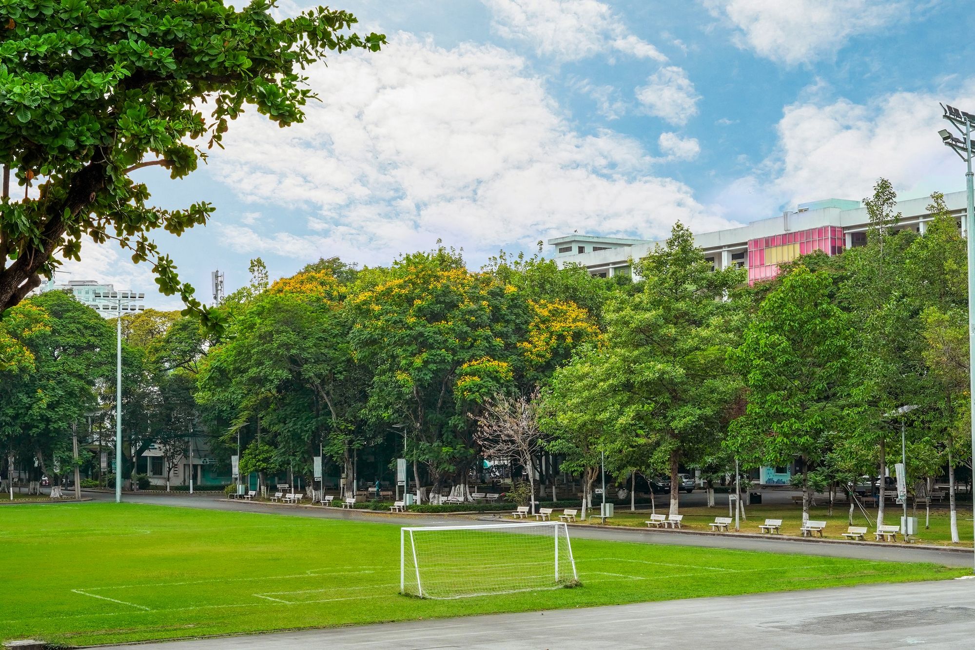 cơ sở vật chất trường đại học bách khoa HCM