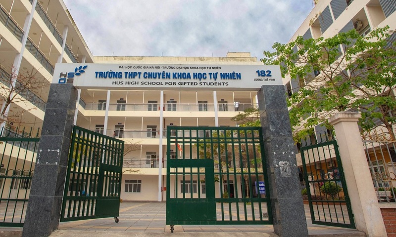 trường-thpt-chuy&ecirc;n-khoa-học-tự-nhi&ecirc;n-giới-thiệu