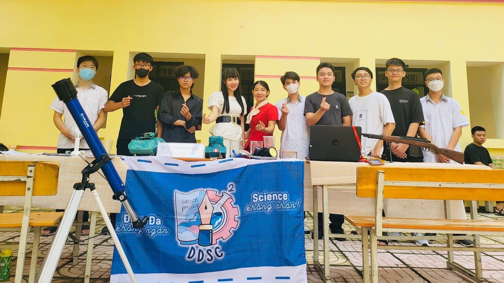 hoạt động ngoại khóa THPT Đống Đa - 2