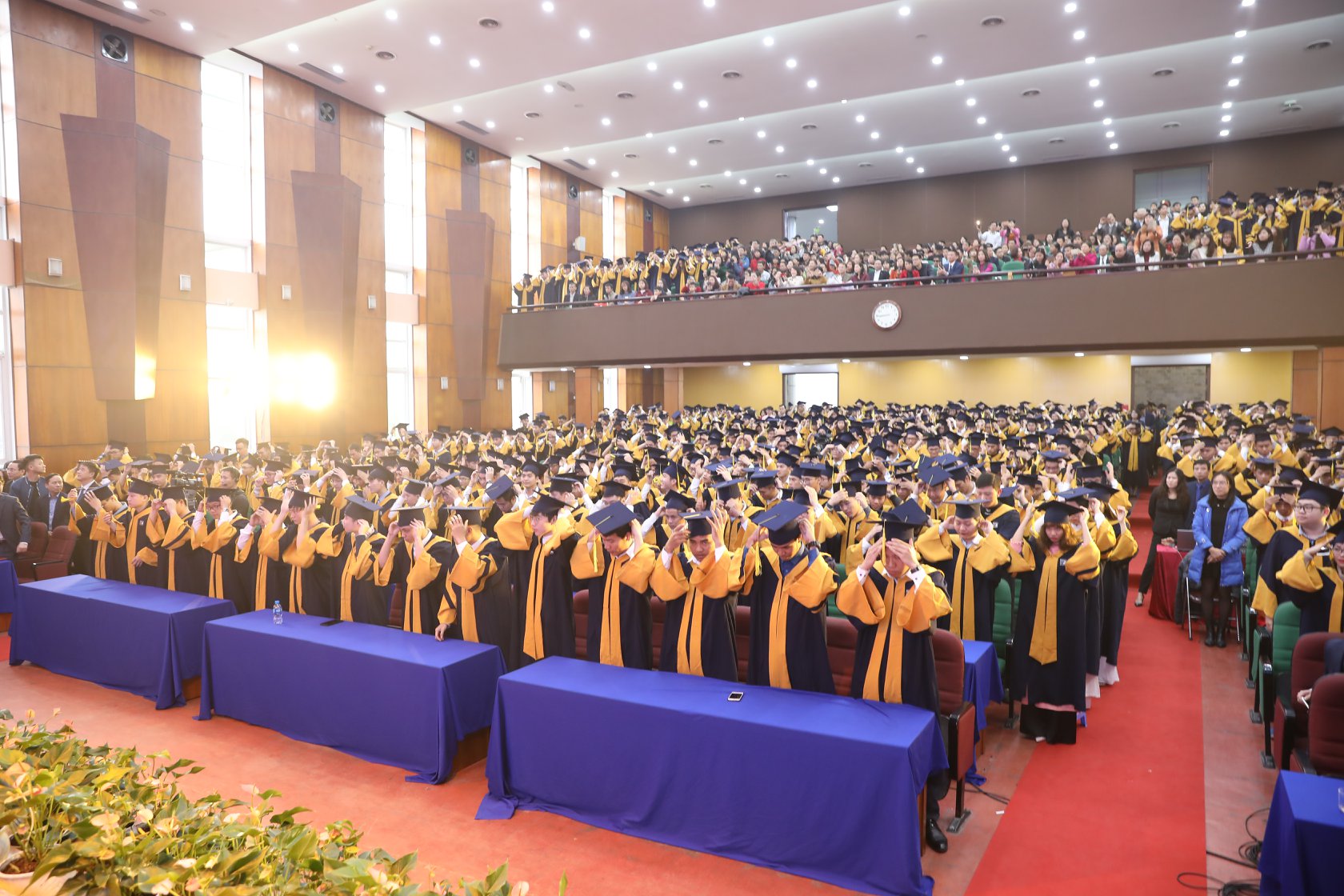lễ tốt nghiệp đại học xây dựng