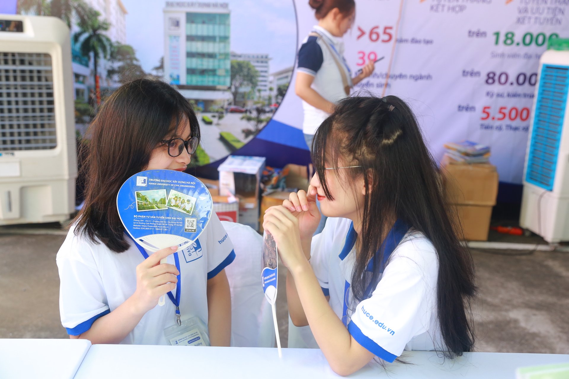 đồng phục đại học xây dựng