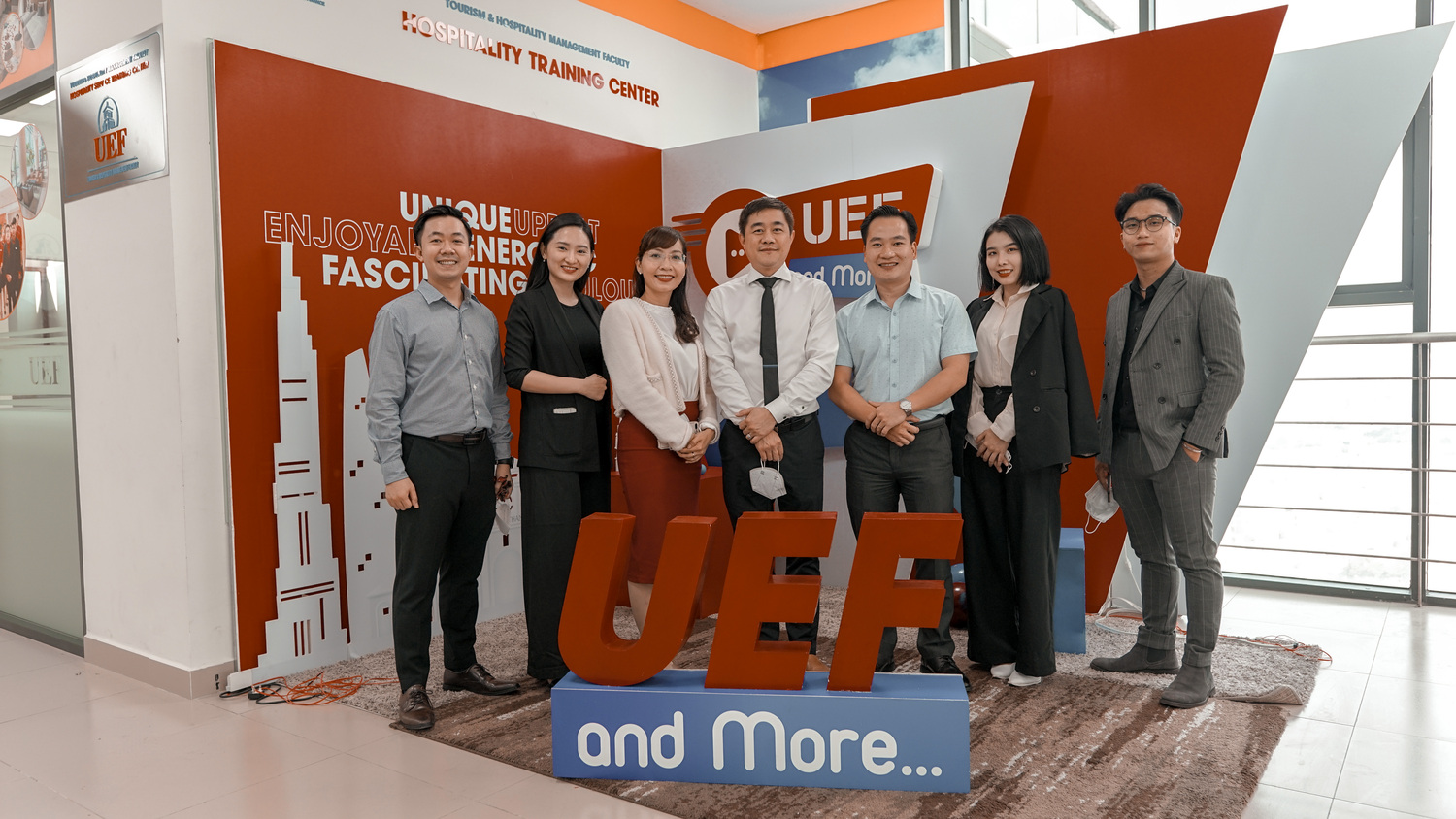 IELTS Fighter ký hợp tác MOU cùng đại học UEF