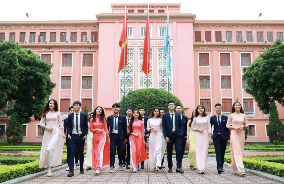 sinh viên Thuỷ Lợi