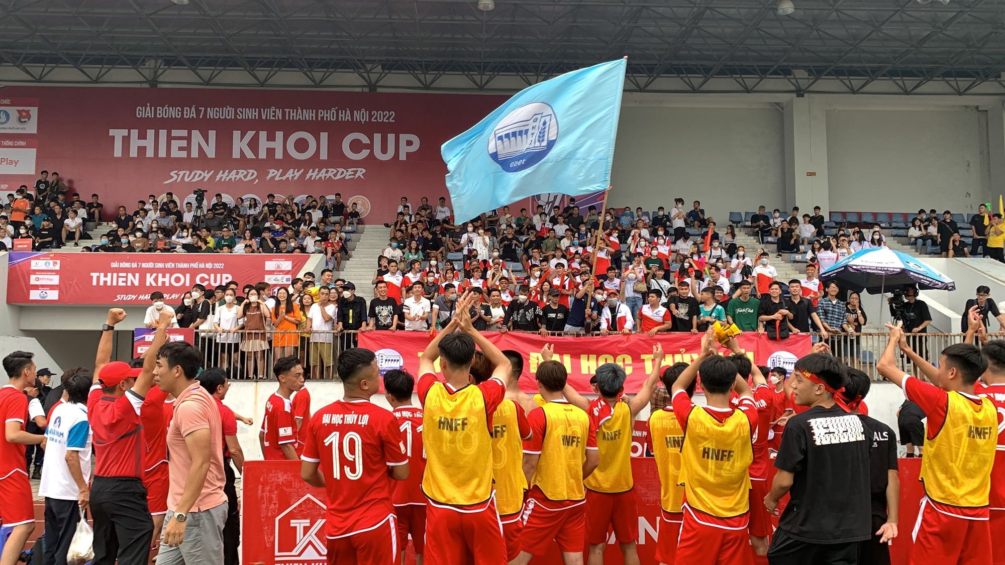 Hoạt động ngoại khoá