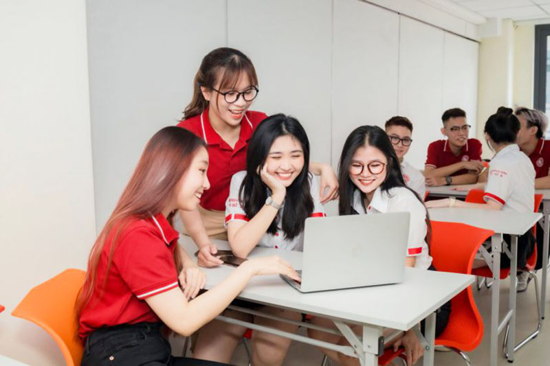 trường đại học ngoại thương 3