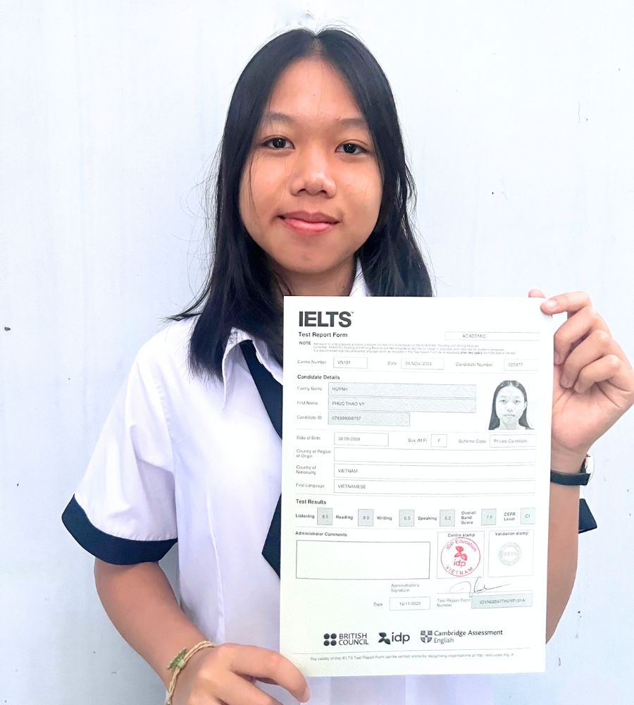 Nữ sinh 2k8 thành công đạt mục tiêu 7.5 IELTS